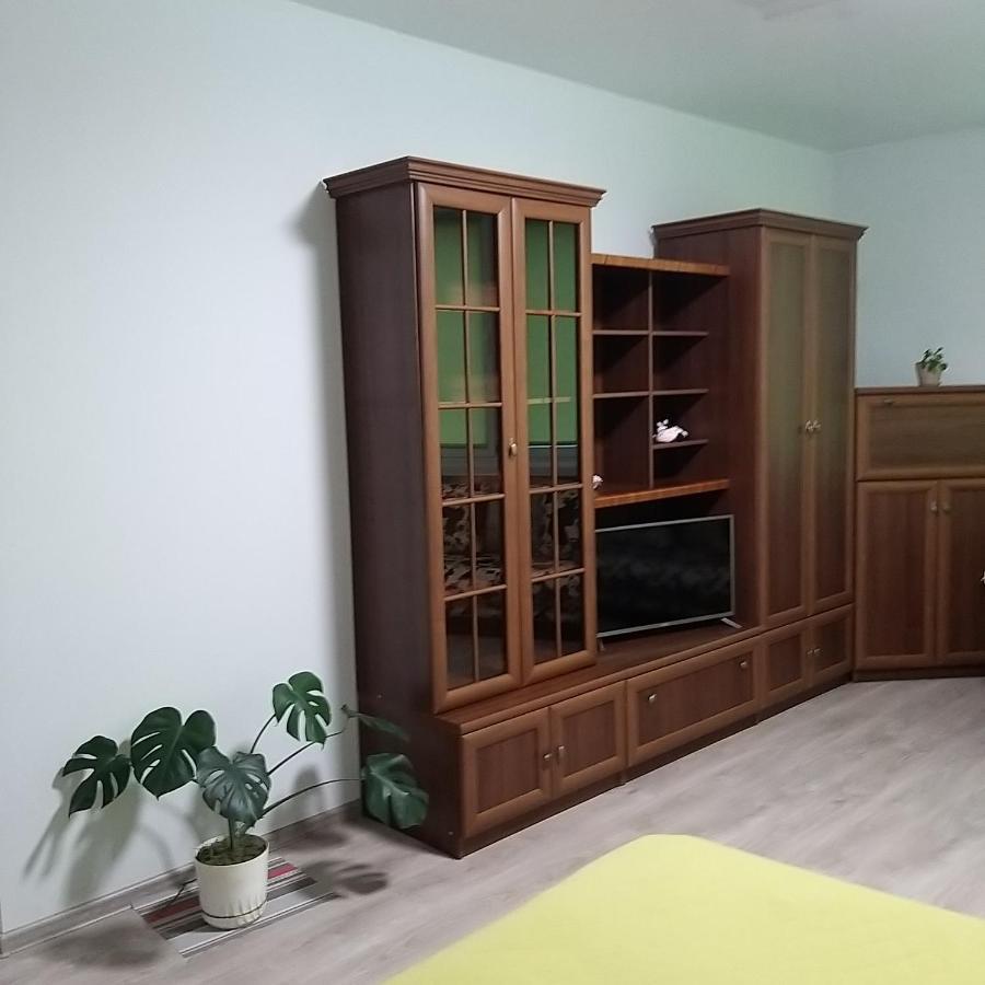 Дво І Одно Кімнатні Апартаменти Новобуд Рн Авторинку Трц Адреналін Сіті Lutsʼk Eksteriør billede